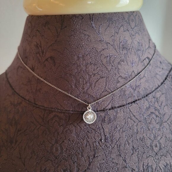 Vintage Sterling Silver Solitaire Pendant Necklace With Intricate Sunburst Desig - Picture 2 of 6